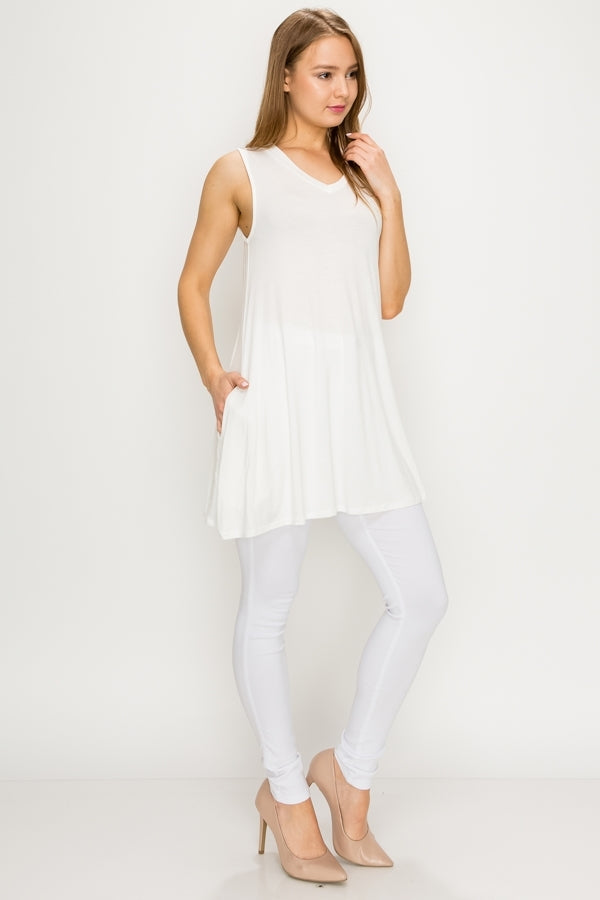 Women's Sleeveless Long Tunic with Side Pockets